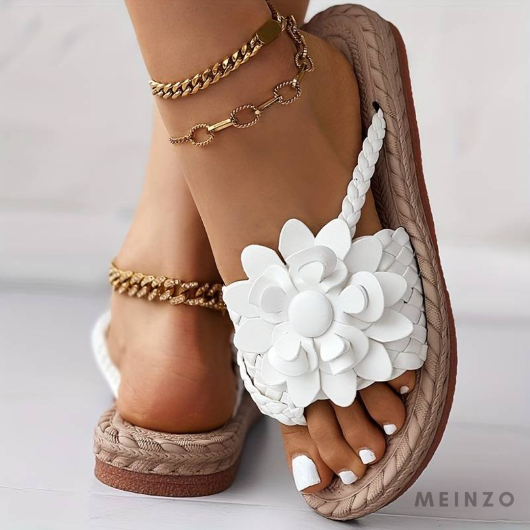 Flipflops | Damen-Sandalen mit offener Zehenspitze und eleganten geflochtenen Riemen