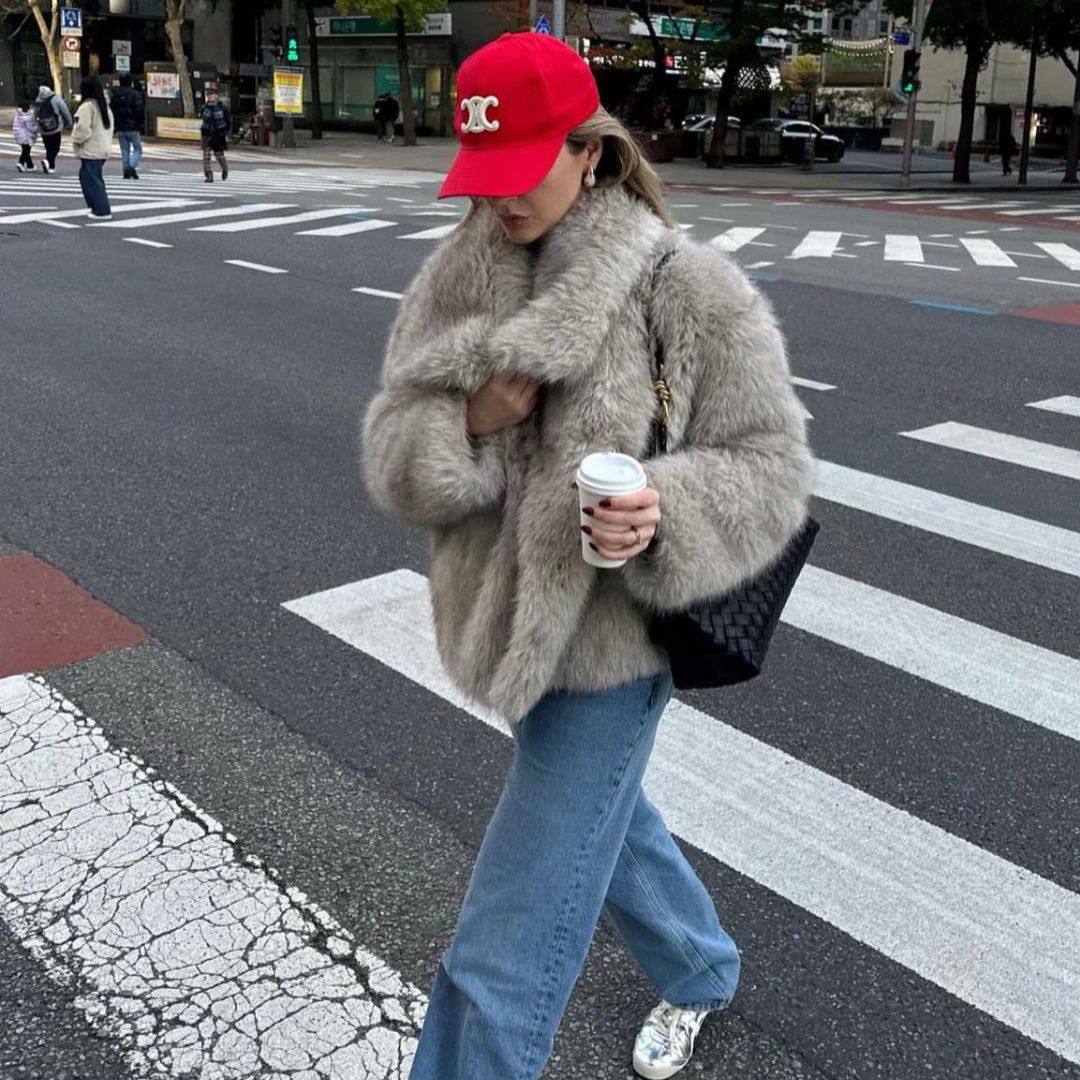 WW | Elegant Faux Fur Coat