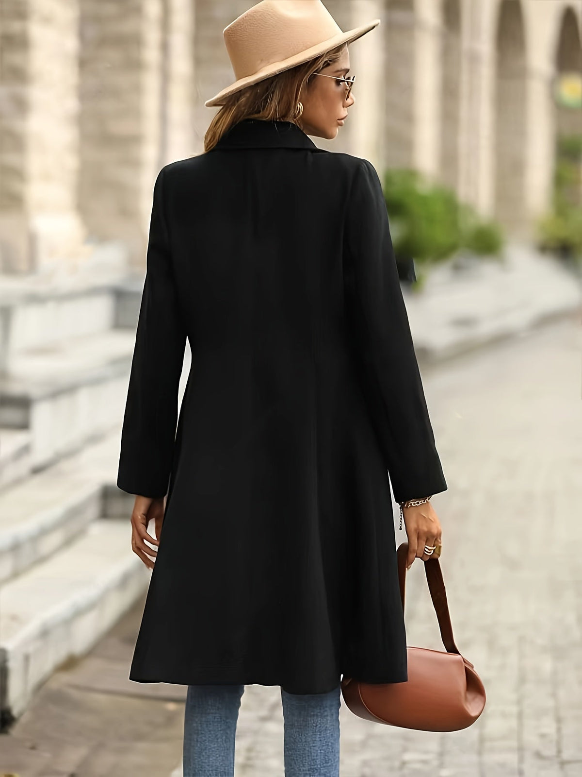 WW | Elegant Black Flared Coat
