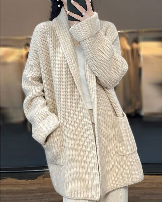 Cardigan with lapel pockets