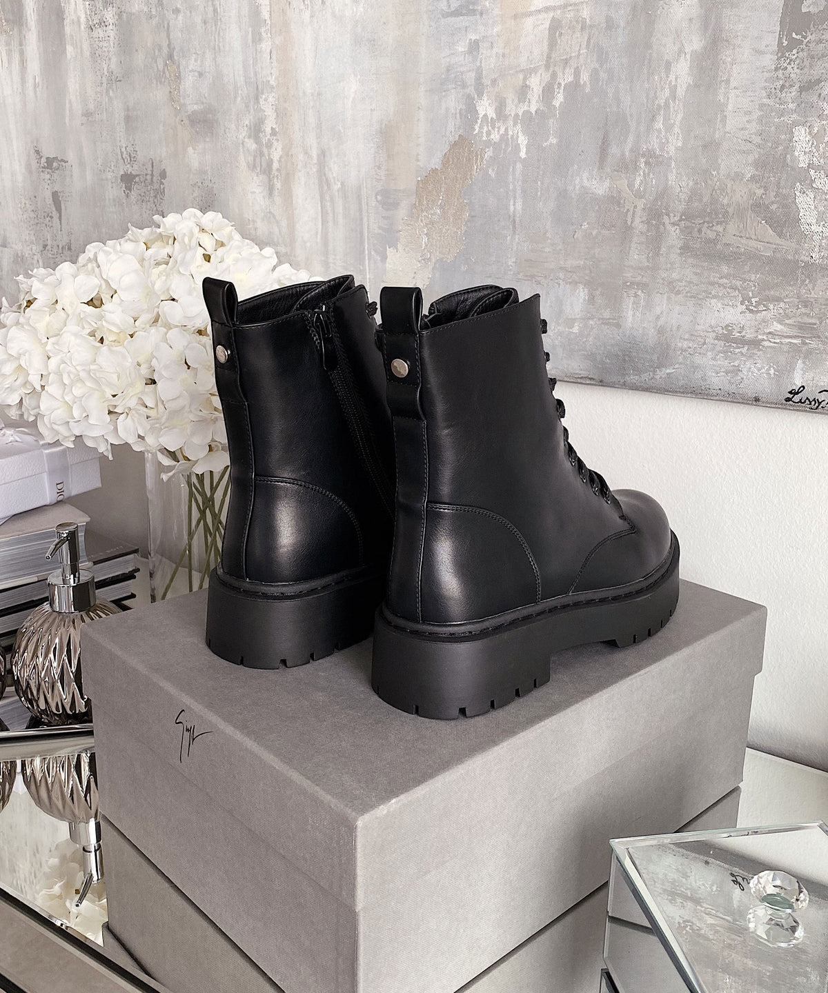 Boots Serena Black