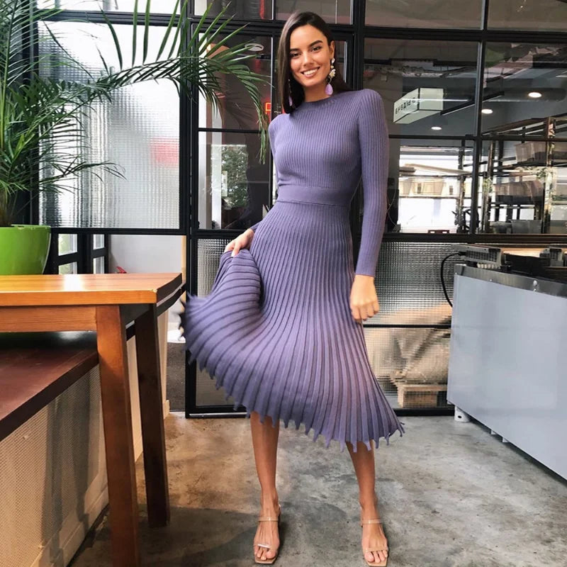 WW | Ribbed long-sleeve pleated dress