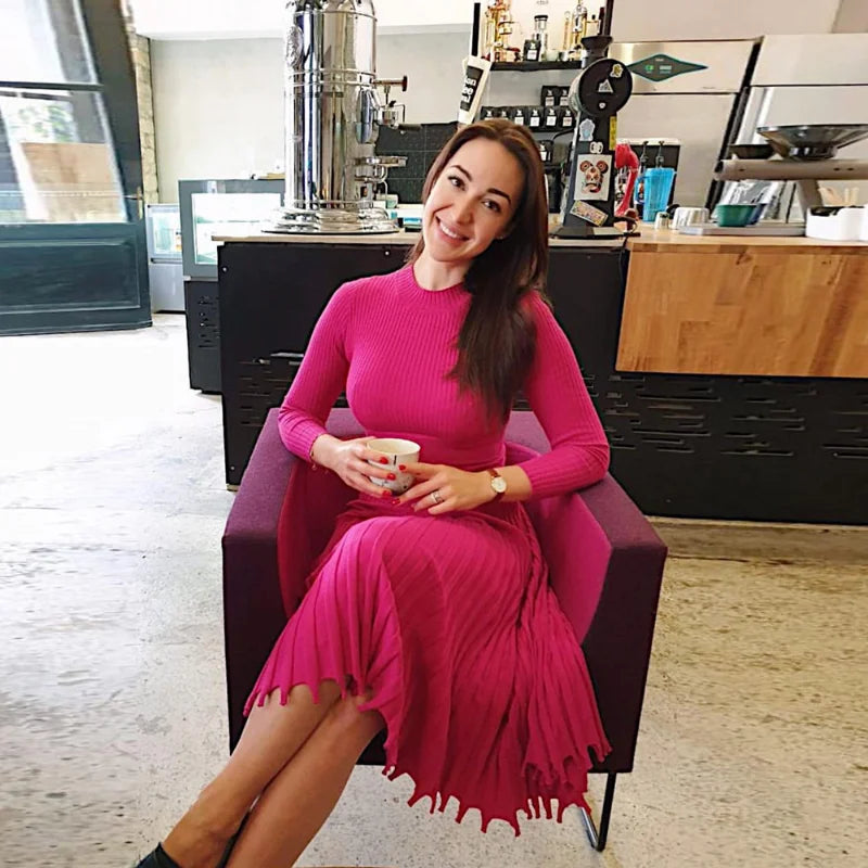 WW | Ribbed long-sleeve pleated dress
