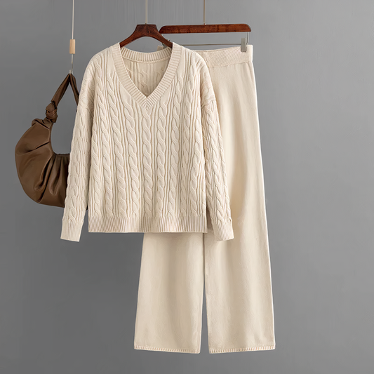 WW - Fashionable V-Neck Set