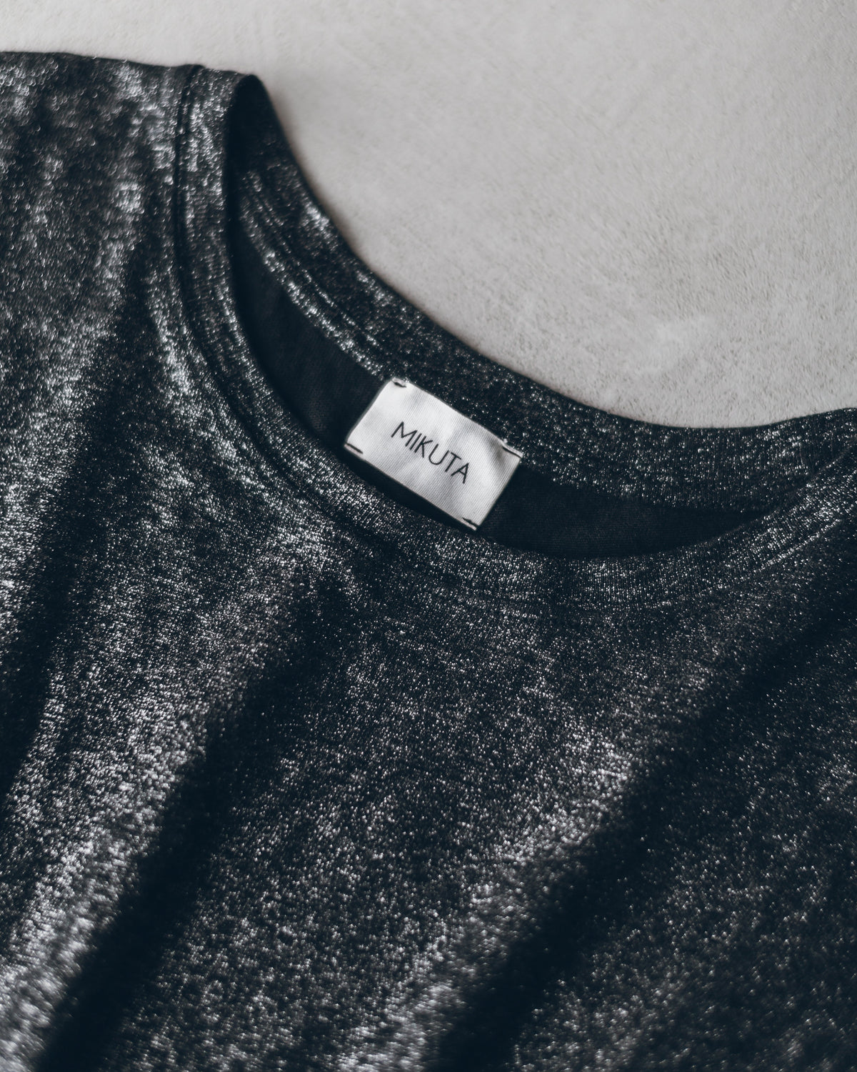 WW | The dark glittering linen dress