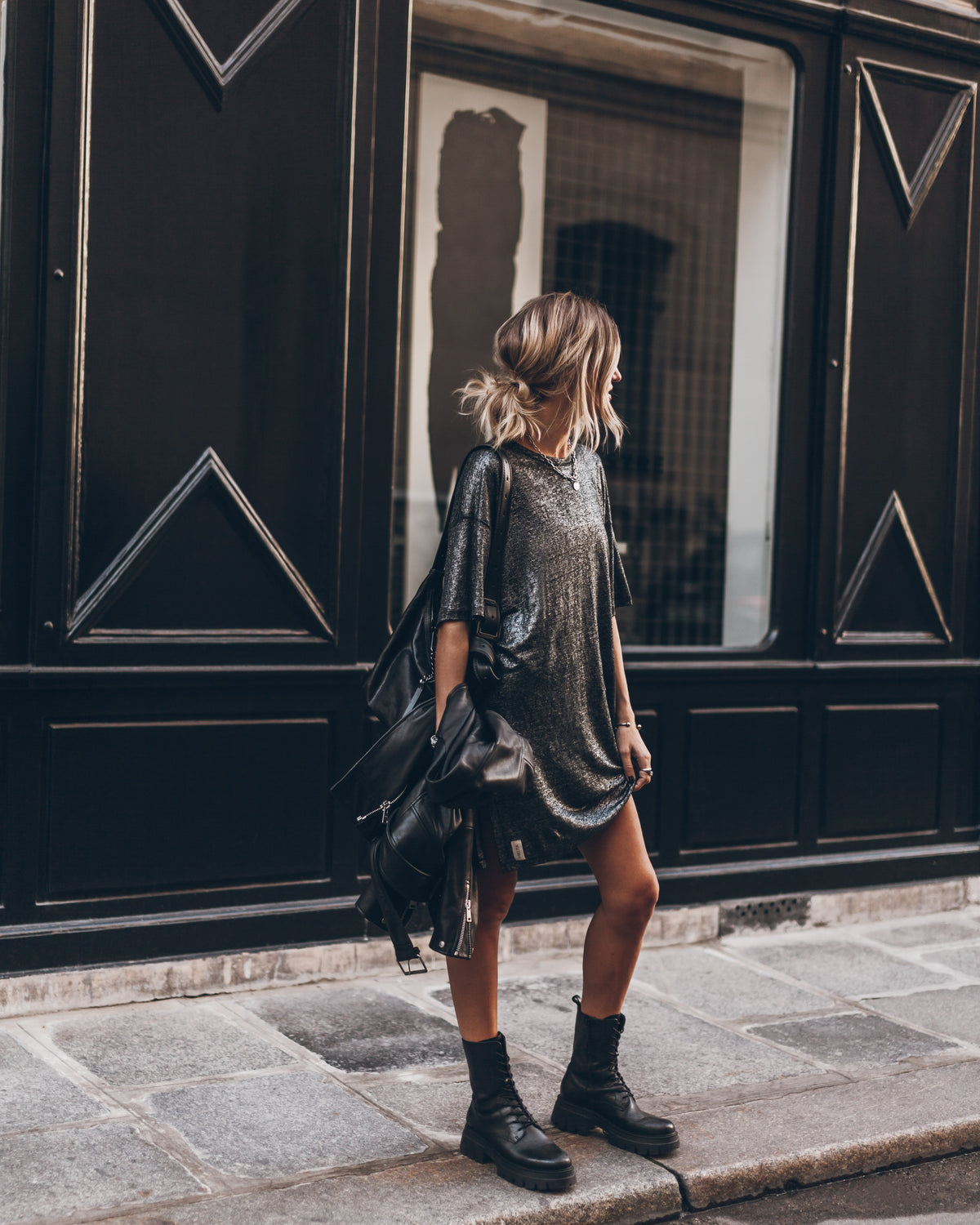 WW | The dark glittering linen dress