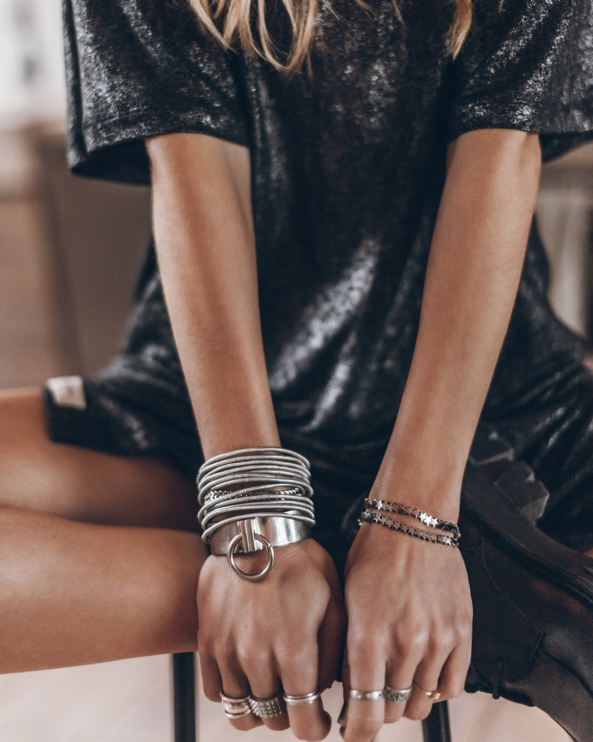 WW | The dark glittering linen dress