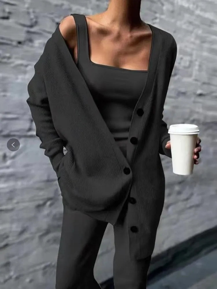 W&W - Knitted Three-Piece Set