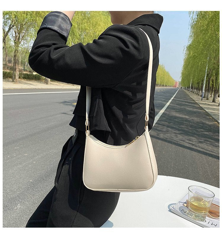 WW Luxurious Retro Bag | Exclusive Leather Handbag with Timeless Charm