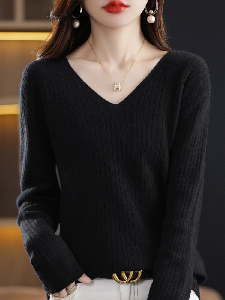 WW - V-Neck Knitted Jumper - Women's Elegant Patterned Sweater