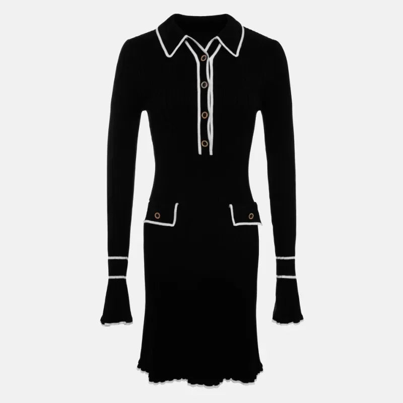 WW | Langärmeliges Kleid mit Strickkragen und Rüschen
