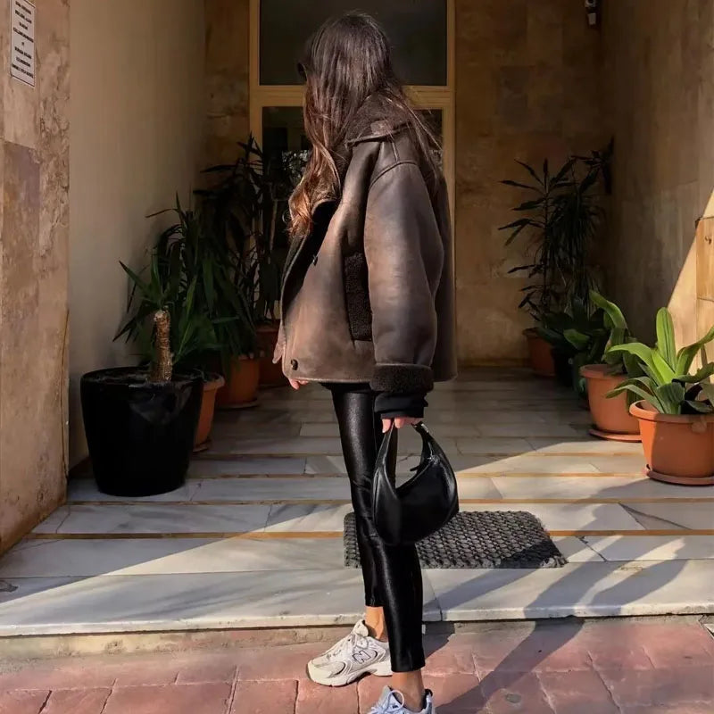 WW | Leder Winterjacke mit Plüschfutter und Weitem Kragen