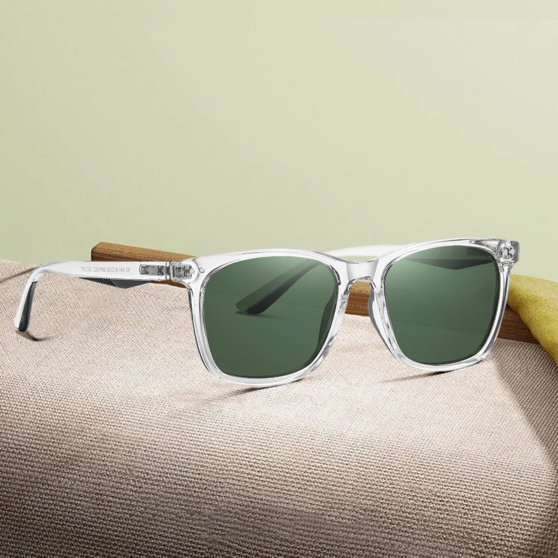WW | Classic sunglasses with clear frame