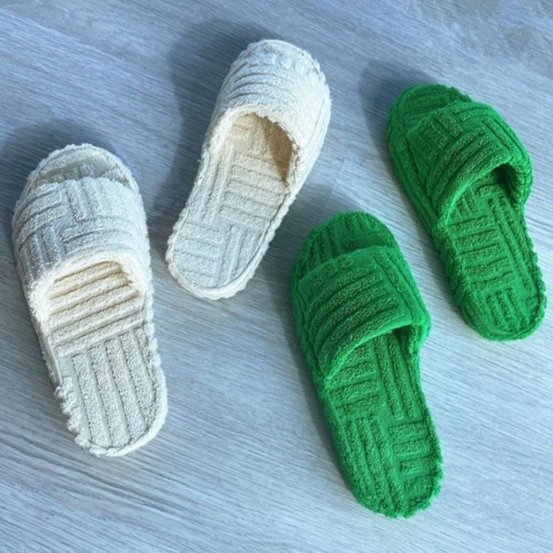 WW | Kapitel Vier Sandalen