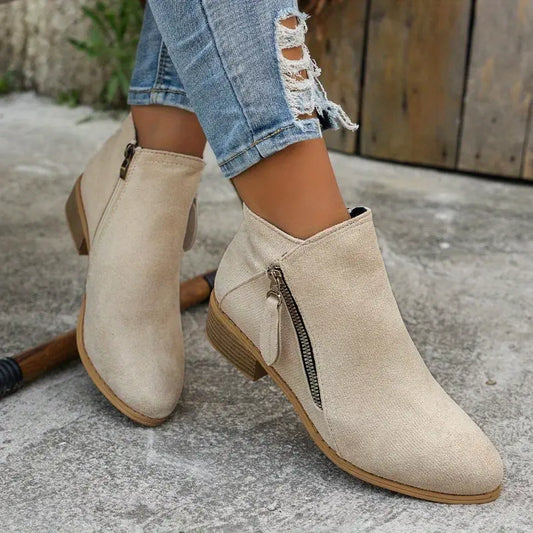 WW | Boots: Stylish Design with Practical Zipper
