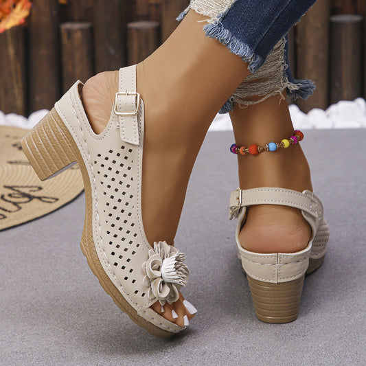 Kalani™ | Schicke Blumensandalen