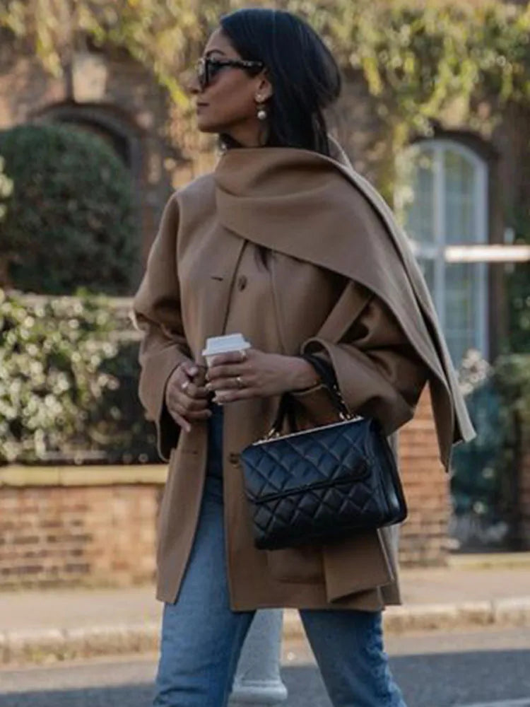 WW | Elegant Women's Coat with Scarf